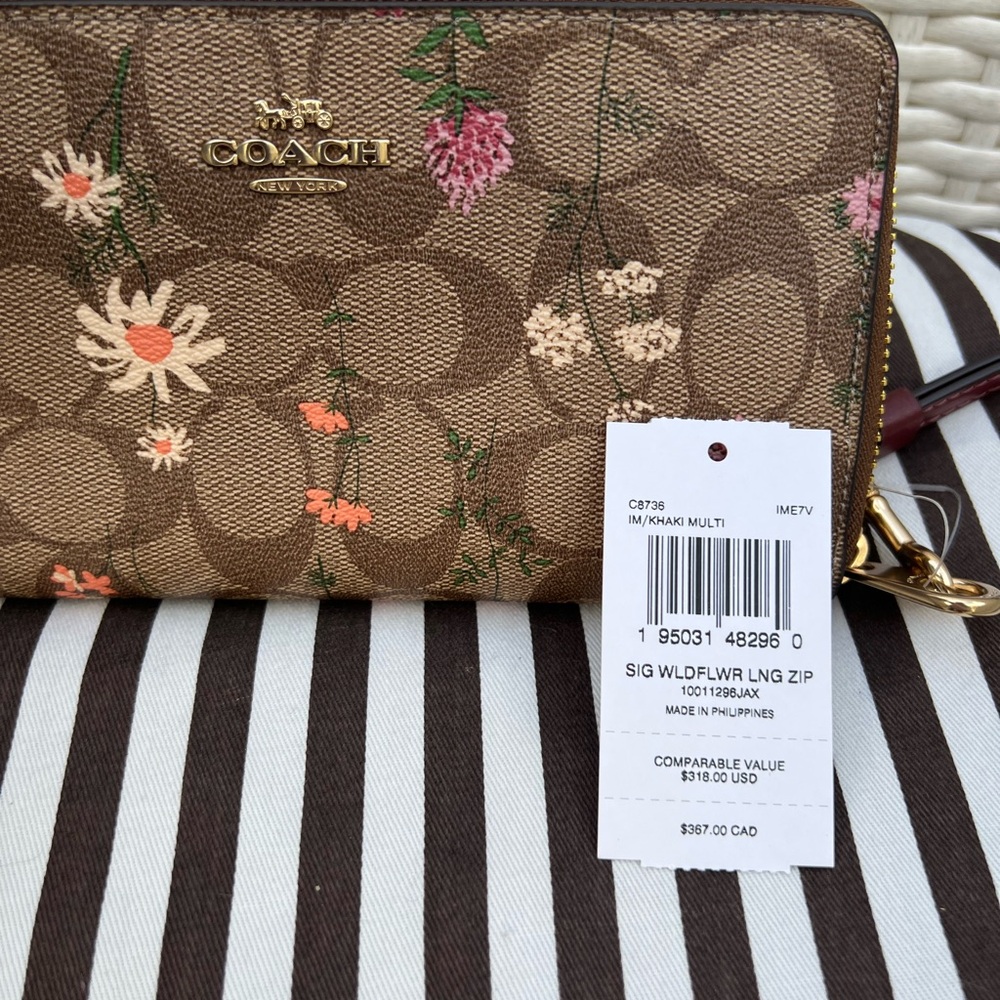 Coach Long Zip Around Wallet in Wildflower Print - Picture 8 of 15